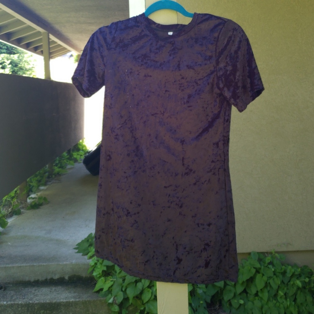 Velvet black tshirt dress (grunge!!)